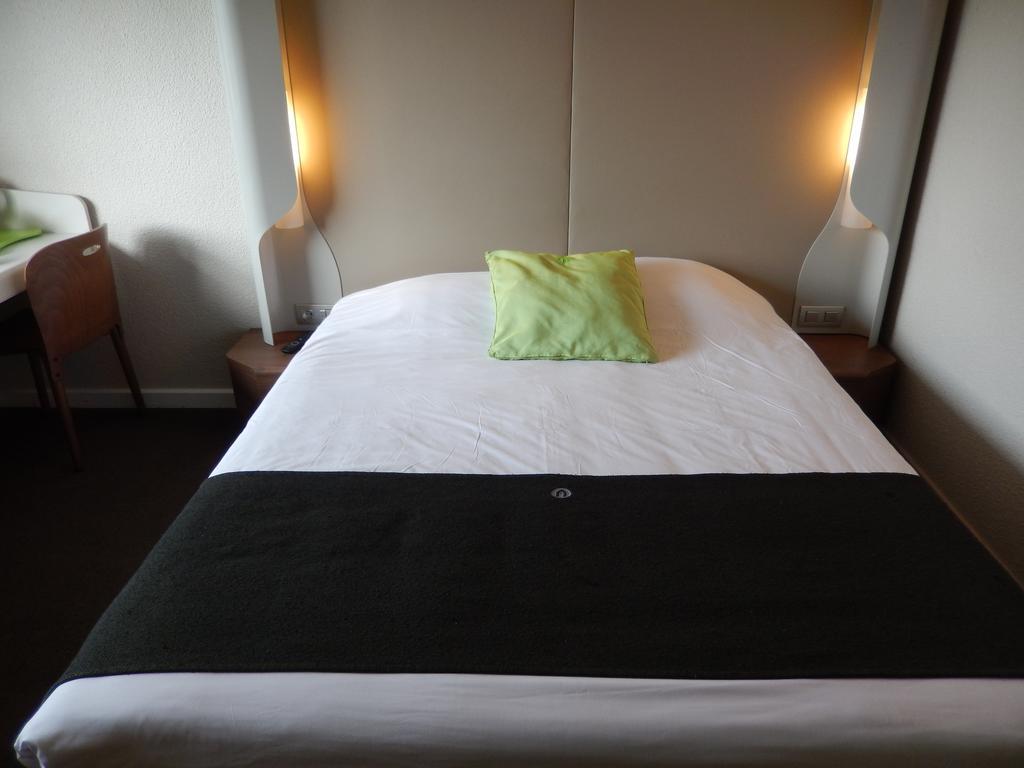 Campanile Biarritz Hotel Bagian luar foto